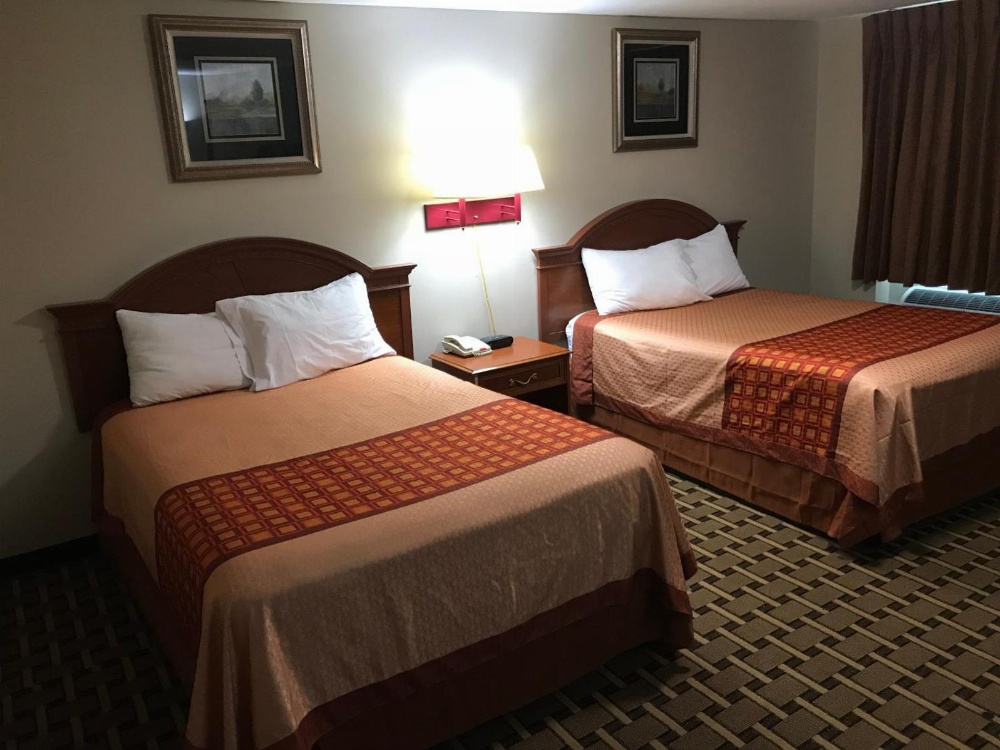 AmeriVu Inn and Suites Wolcott Waterbury