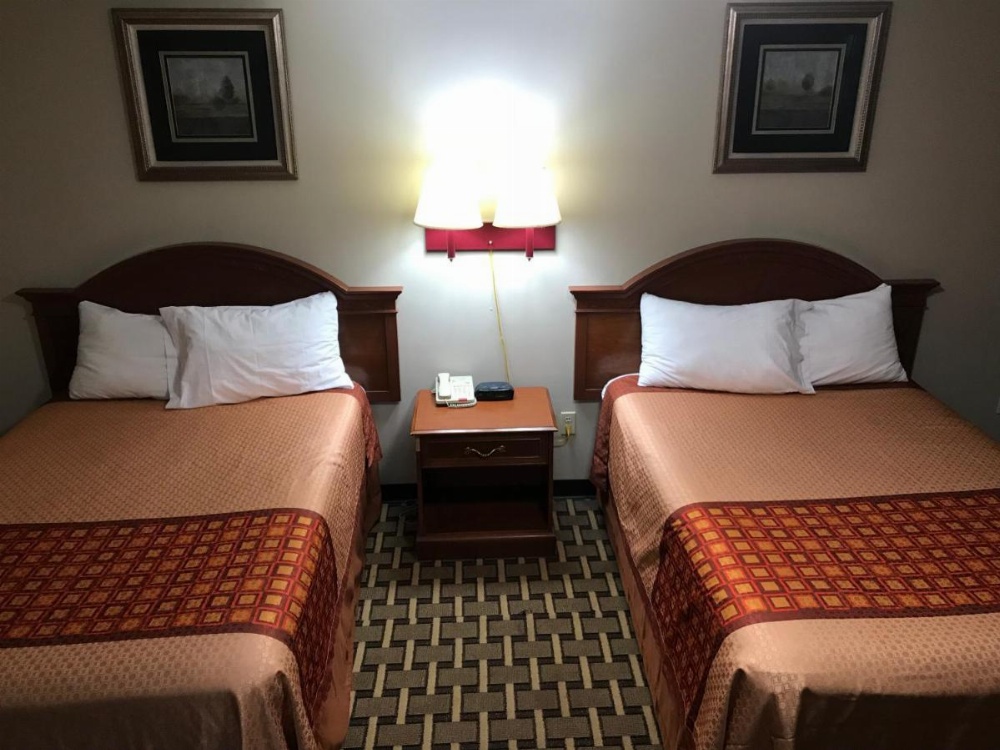 AmeriVu Inn and Suites Wolcott Waterbury
